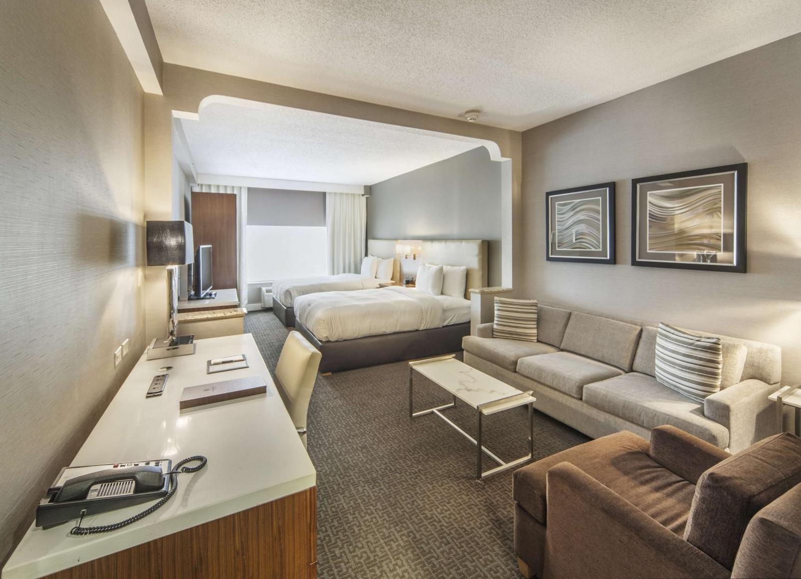 DoubleTree by Hilton Nanuet Main image 1